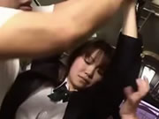 電車淫魔 日本學妹在巴士上強迫非禮輪姦